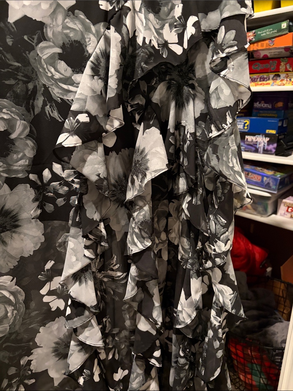 Sleeveless Black and White Floral Maxi Dress - Picture 4 of 13